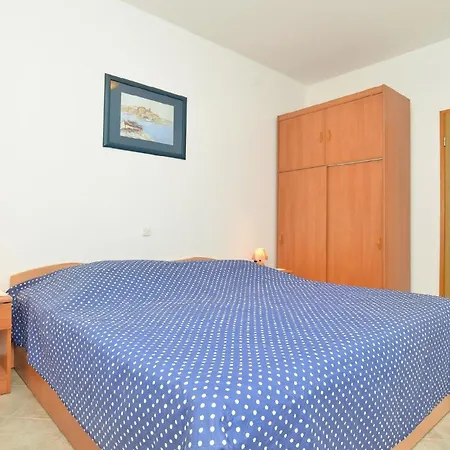 Apartment Fuer 4 Personen Ca 45 Qm In Valbandon, Istrien Istrische Riviera